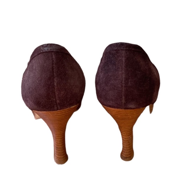 Steve Madden Open Toe Suede Heels in Chocolate Color Size: 7.5 - Picture 6 of 11